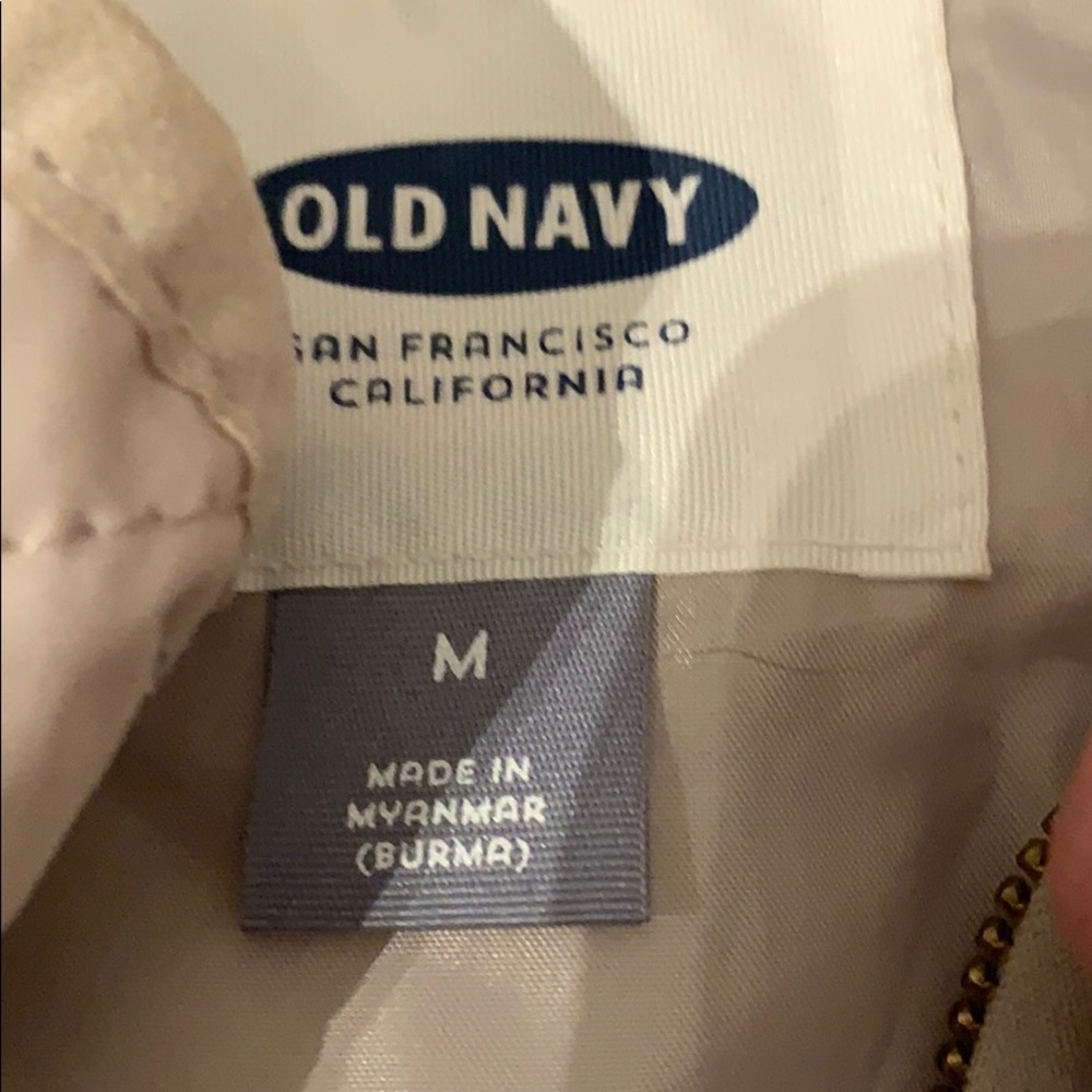 Old navy tan vest - Picture 2 of 2